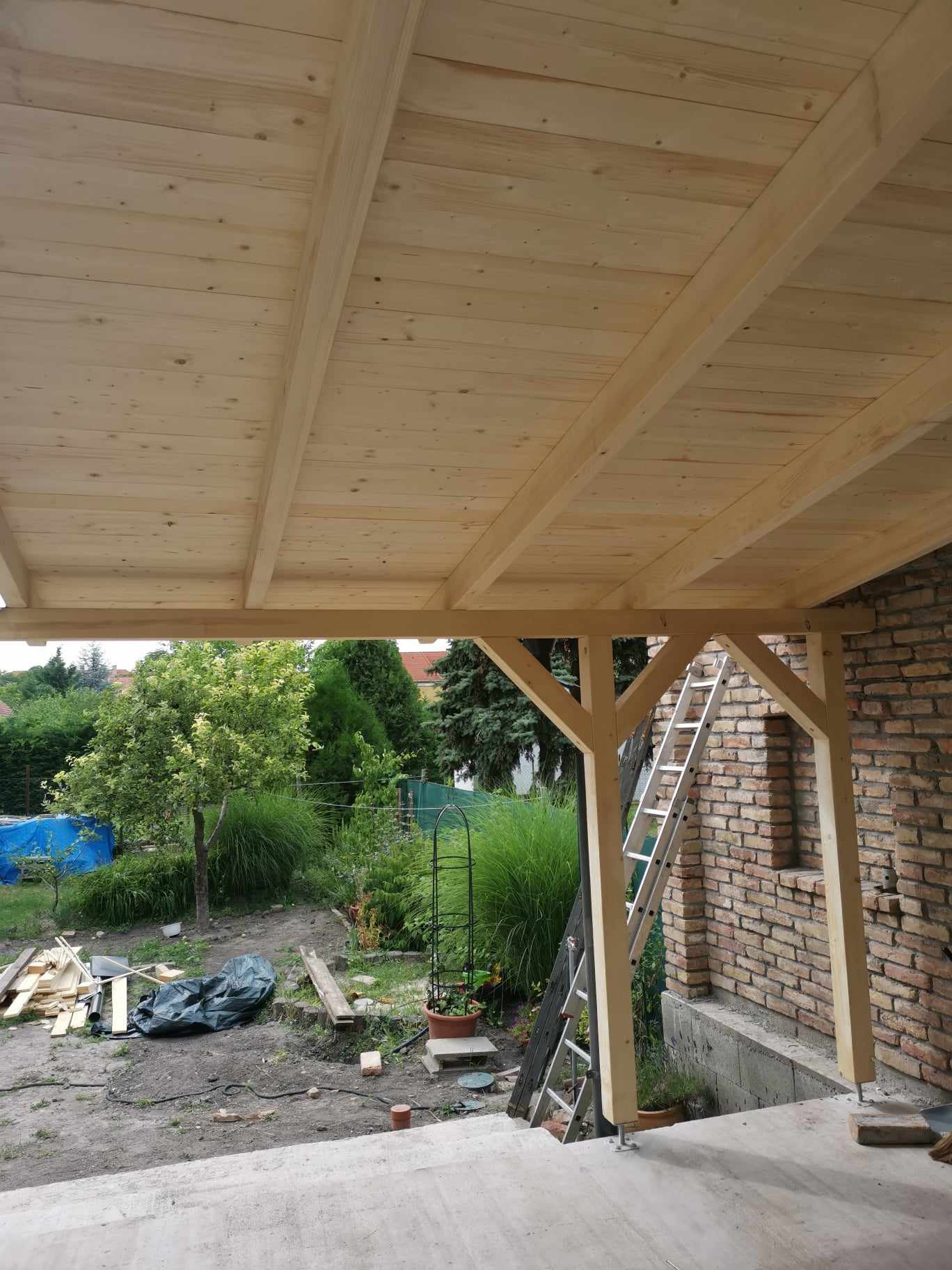 uj_pergola_es_zsindey_faterasz_2.jpg