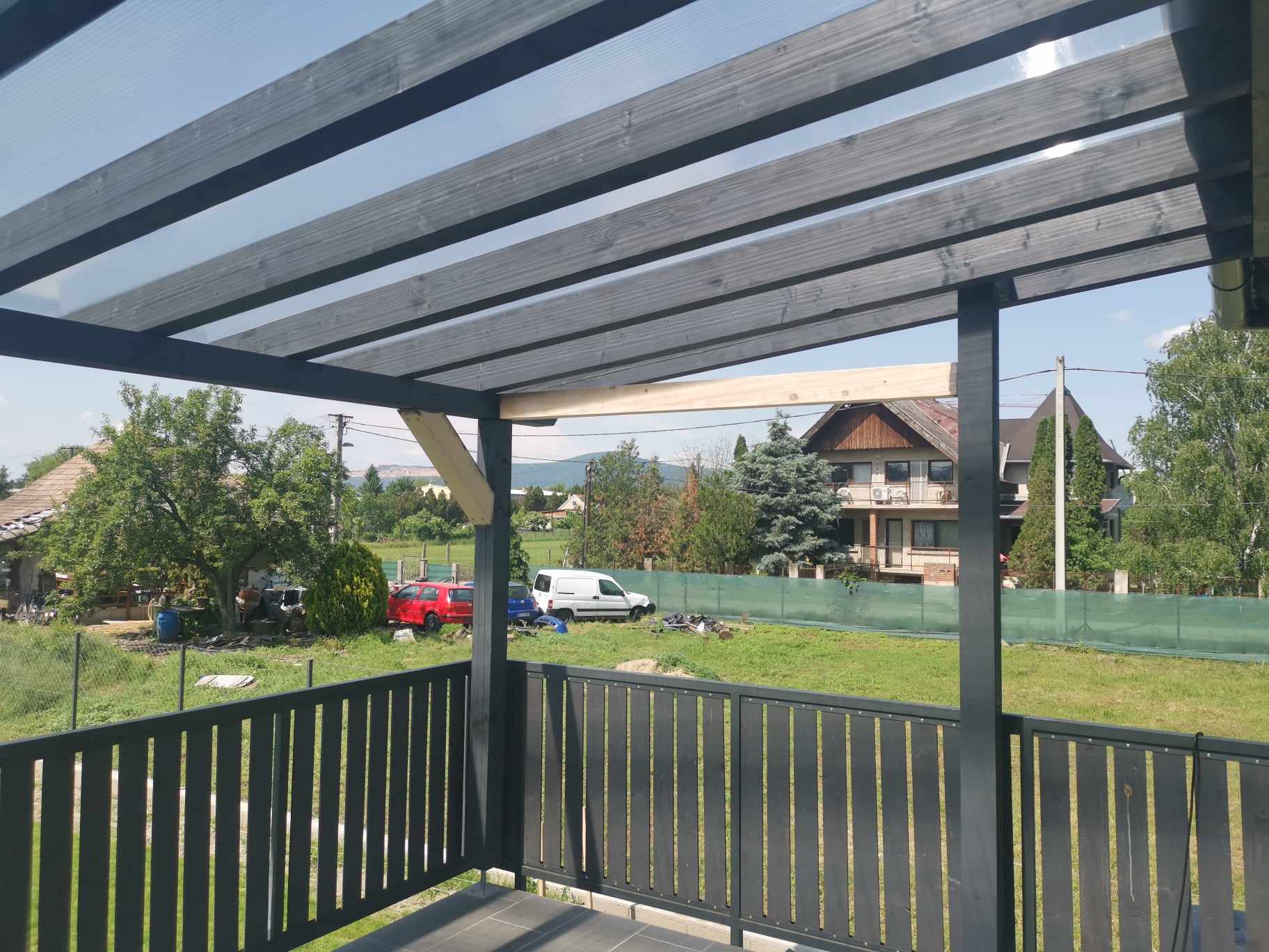 uj_polikarbonat_fedesu_teraszteto_1.jpg